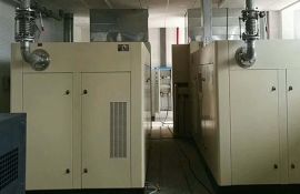 醫(yī)用無油螺桿式空壓機(jī)哪家好？20年專業(yè)廠家值得信賴-[廣西意朗]