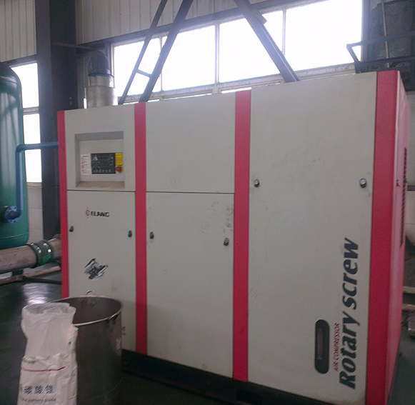 雙級(jí)節(jié)能高效螺桿式空壓機(jī)